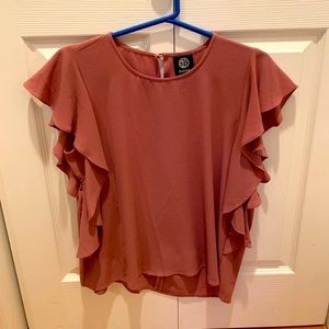 Rose color blouse / short sleeve with a flourish!